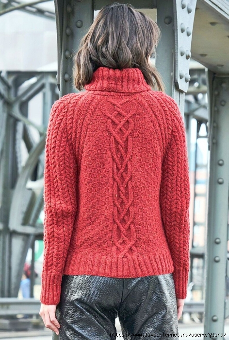 свитер реглан с аранами и косами