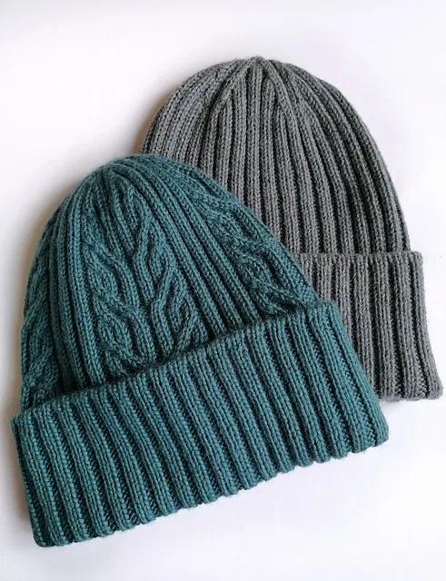 Мужская шапочка спицами Sequoia от Ирины Дмитриевой